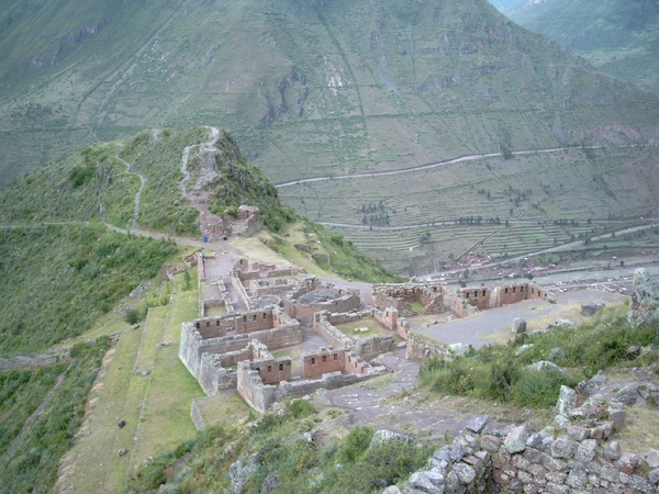 6PI S606 site Pisac van boven