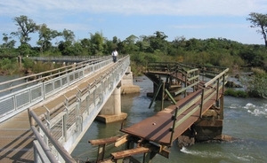 2 Iguacu_Argentinië_kant_loopbrug