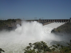 2 Itaipu stuwdam_afvoer van water 2