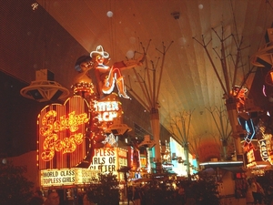 2 Las Vegas_The Fremont street experiance_zonder lichtjes aan_IMA