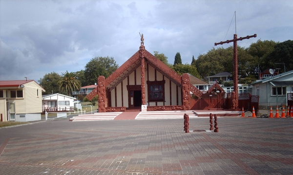 2d Rotorua _Mauori- gemeenschap IMAG3172