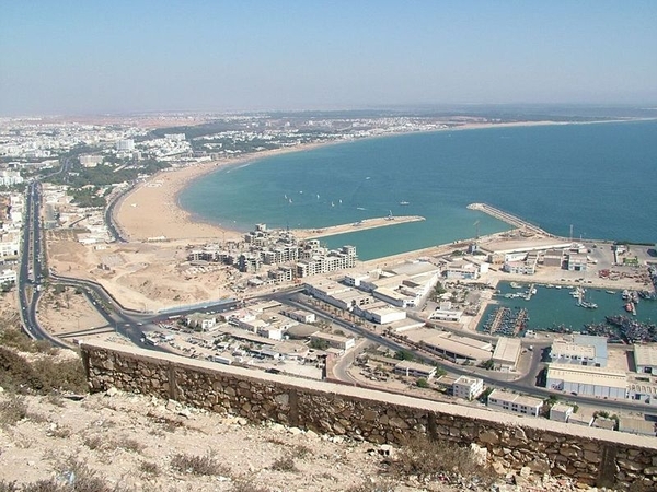 1 Agadir  haven en strand