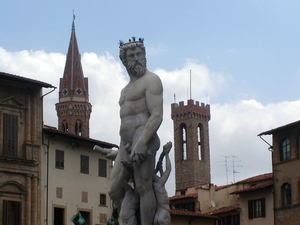 David omringd door torens