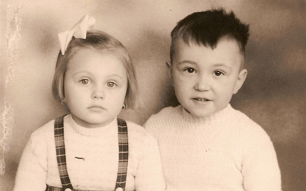 04 My wife and her oldest brother (1957)
