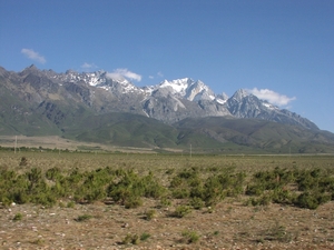 4 Lijiang  zicht op het Yulonggebergte