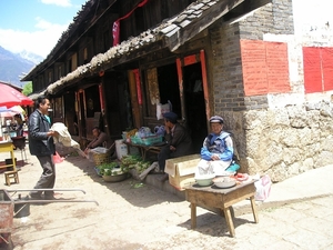 4 Lijiang_omgeving_bergdorpje_Baisha_Chin2007k2 022