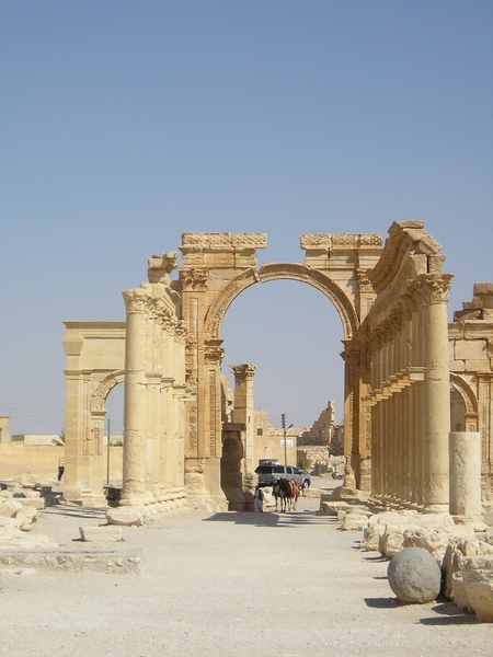 1  Palmyra _ruines van Palmyra_monumentale boog