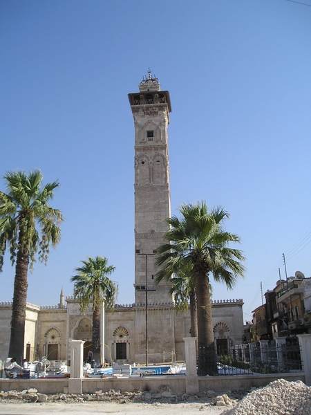2  Aleppo _ grote moskee _minaret