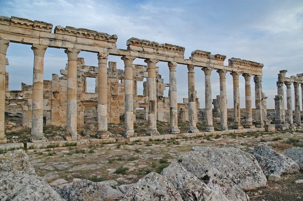 3d  Apamea _hoofdstraat met zuilen
