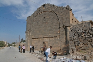 4b Bosra _basiliek van Bahira uit  4e eeuw