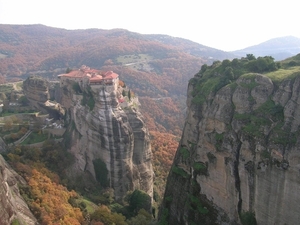 1c Meteora  klooster op de bergtoppen