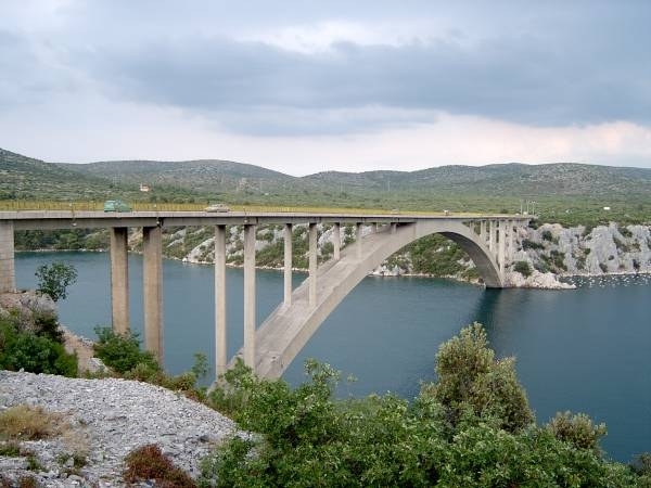 2b_KRO_Sibenik_omgeving_ brug