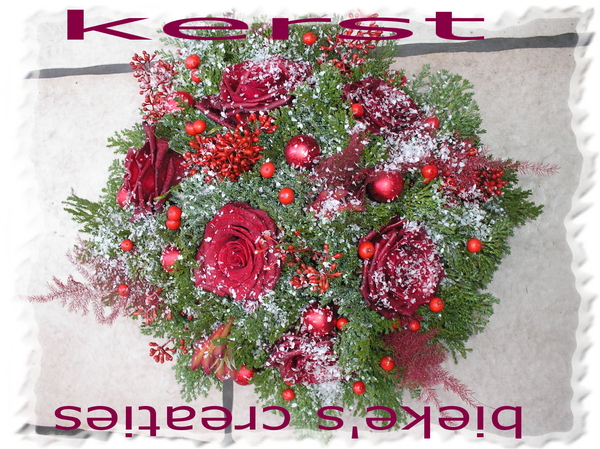 kerst rood bloemstuk bieke's creaties