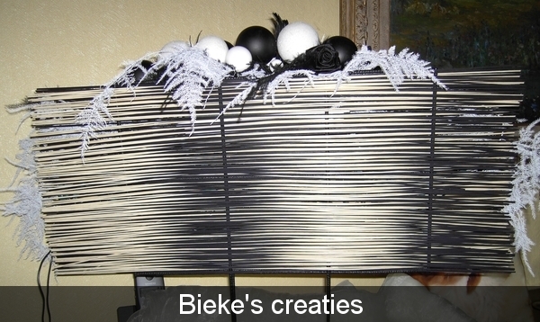 statief zwart wit betonijzers olifantenriet kerstballen bieke's creaties