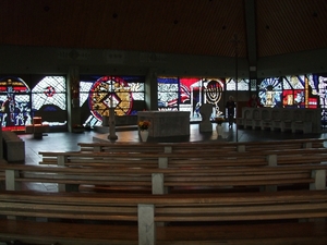 007-Binnenzicht autostradekerk St.-Christophorus