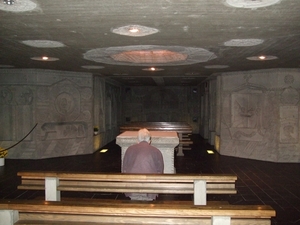 008-Kripte onder  autostradekerk