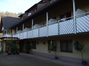 049-Achterkant hotel