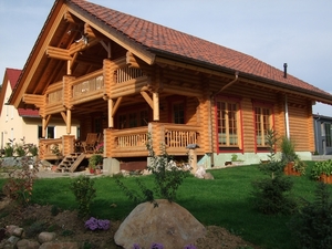 061-Prachtige houten blokwoning
