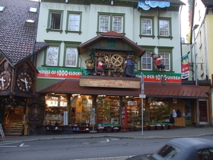 002-Huis der 1000 klokken
