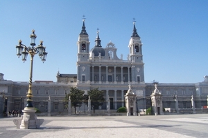 1MA_KA IN Madrid_Catedral_Almudena 2