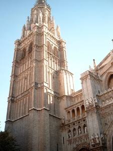 1TO_KA SG2138 Toledo_kathedraal_vooraanzicht toren