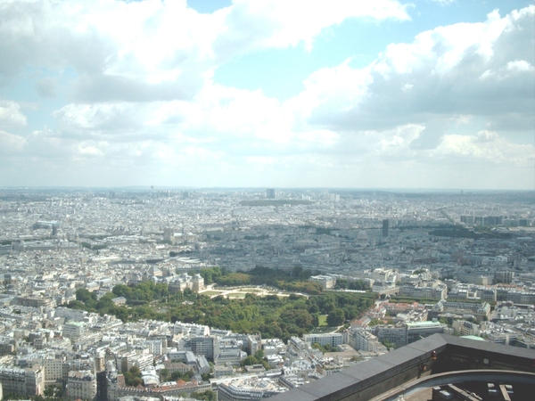 1MP SIMG1870 MPN Z-Oost C pompidou jardin du Luxembourg&Notre Dam