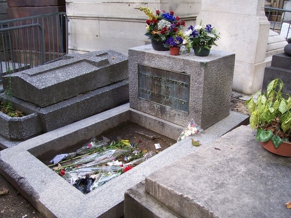 9A Père Lachaise graf Jim Morisson 2