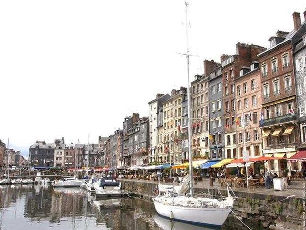 Frankrijk 236  Honfleur (Medium) (Small)