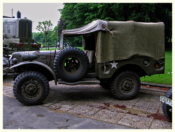 MILITAIRE VOERTUIGEN HEIZEL 003