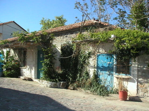 lesbos - huisje in skala eressos
