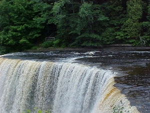 096 tahquamenon