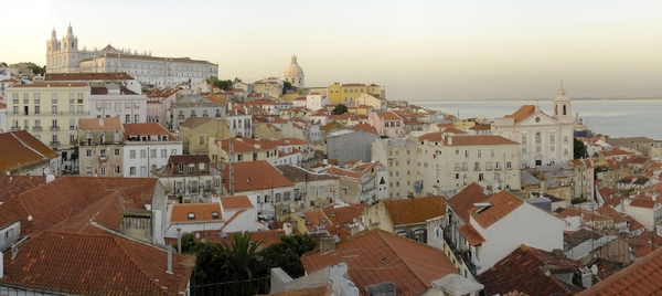 2 Lissabon _Alfama _zicht