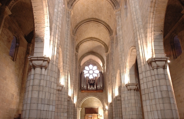 2 Lissabon _Kathedraal van Lissabon _binnen