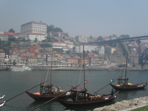 4  Porto _Douro rivier en ijzeren brug
