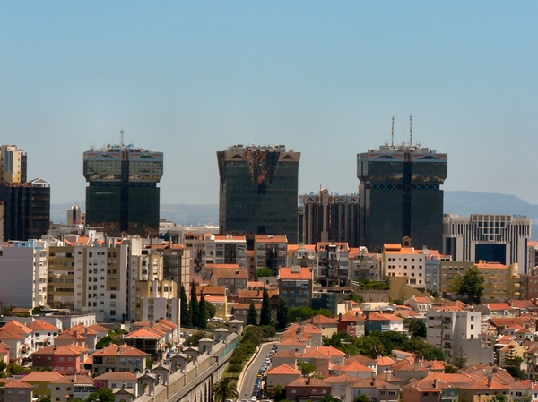 2 Lissabon _The towers of Amoreiras