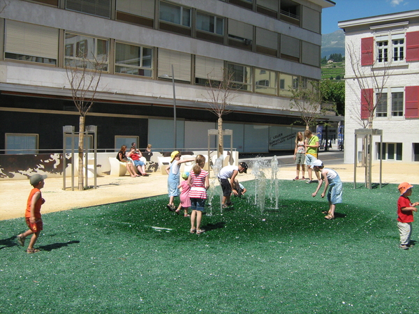 Sion- namaak plonsbad