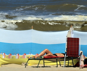 De Panne - zonnebaadster