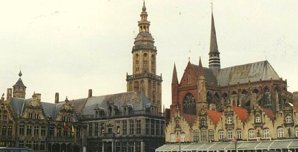 Veurne Markt