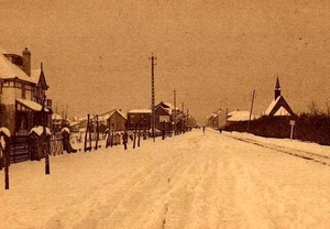 Uit de oude doos - Koksijde - Zeelaan onder sneeuwtapijt.