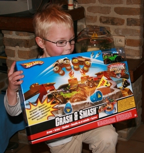 29 nov 2008 Sinterklaas bij Griet Niels met speelgoed