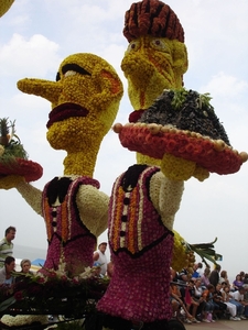 Blankenberge Bloemenstoet 2008 004