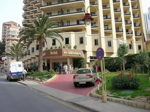 8 Hotel