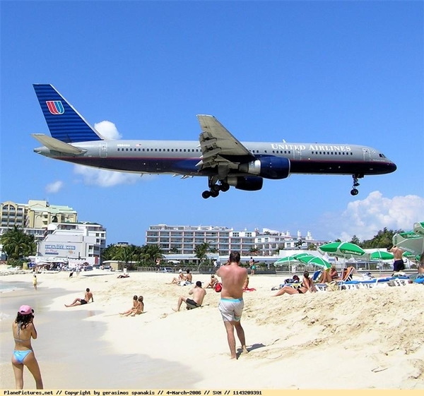 vliegtuig 57 (Medium)