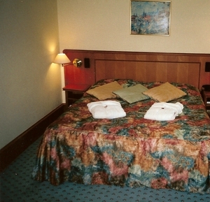 12 Crowne Plaza 2004