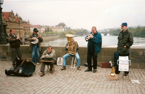 50 CSOB - Jazz players on the Karluv Most ...