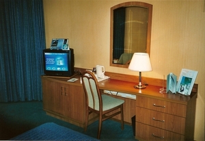 03 KB - hotel room