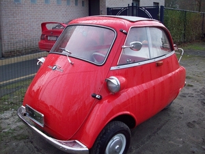14 BMW 300 Hetta