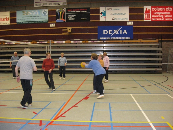 turngroep 3-12-2008 019