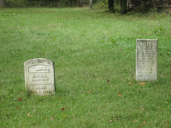 Een paar grafstenen