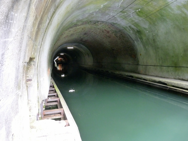 2009_08_25 060 Riqueval - ondergronds kanaal - tunnel kanaal